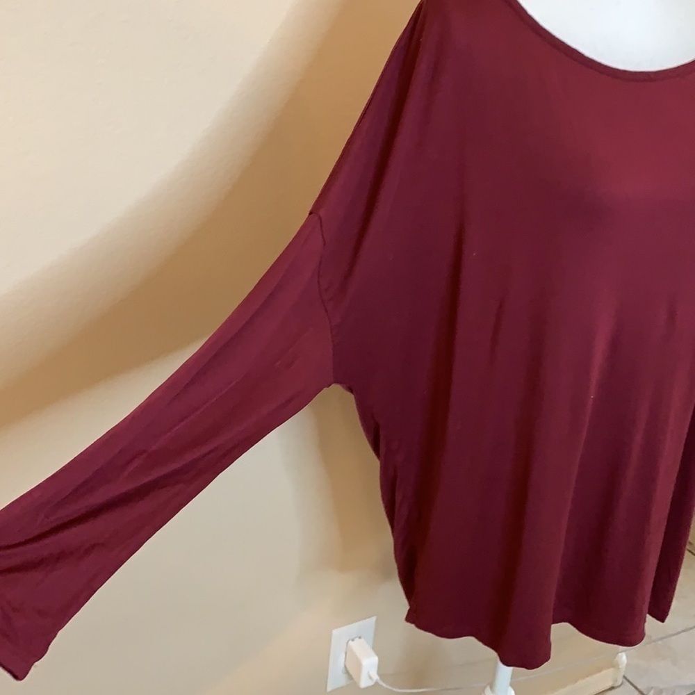 Old navy drop shoulder scoop back top - Picture 2 of 6